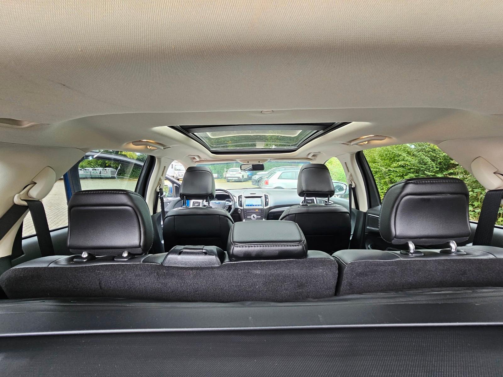 Ford Edge 2,0 l VoLL Bi-Turbo 4x4 TITANIUM Aut...