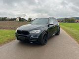 BMW X5 M50d HUD*H/K*AHK*ACC*PANO - BMW X5 M50 aus 2017