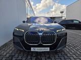 BMW 740 d xDrive M Sport 21'' PanoSky IconGl StHzg K - BMW 740: 740i Xdrive