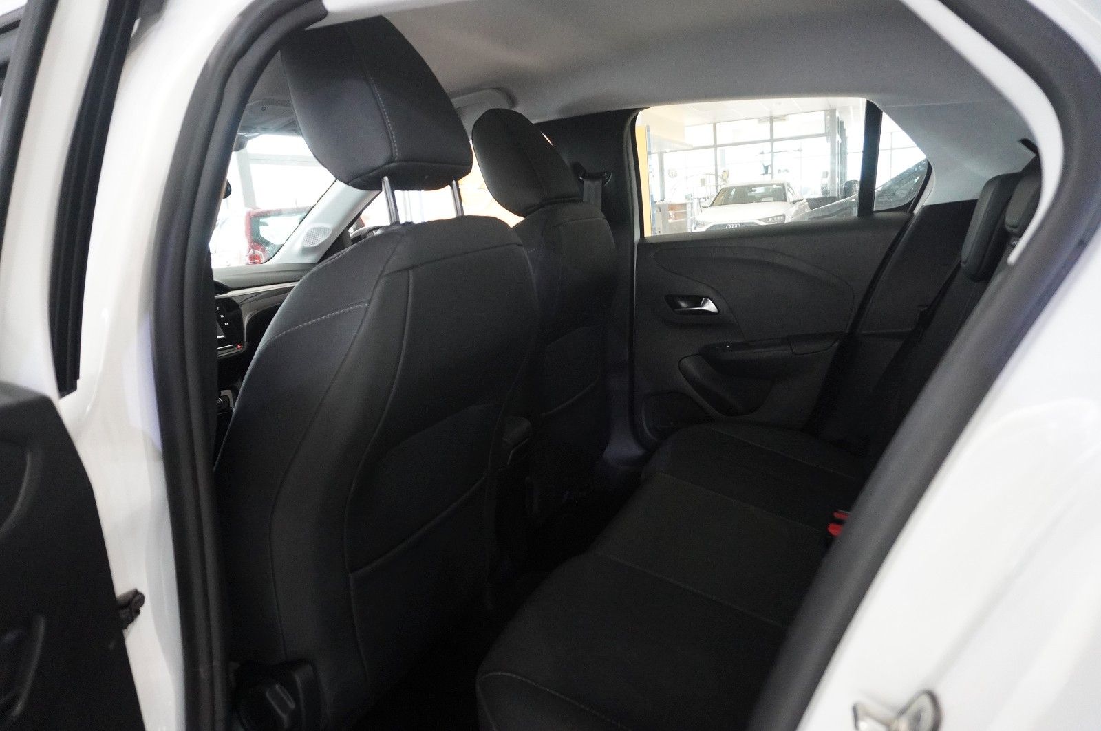 Fahrzeugabbildung Opel Corsa F 1.2T ELEGANCE NAVI/LED/KAMERA/SPORT/DAB+