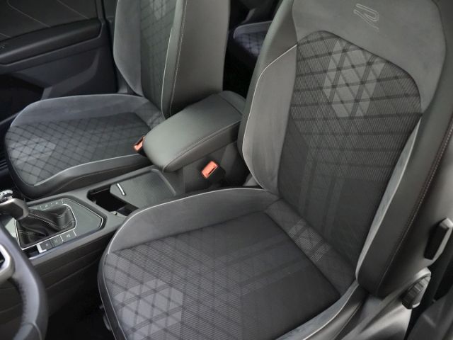 Tiguan R-LINE TDI DSG+AHK+MATRIX LED+NAVI+RÜCKFA