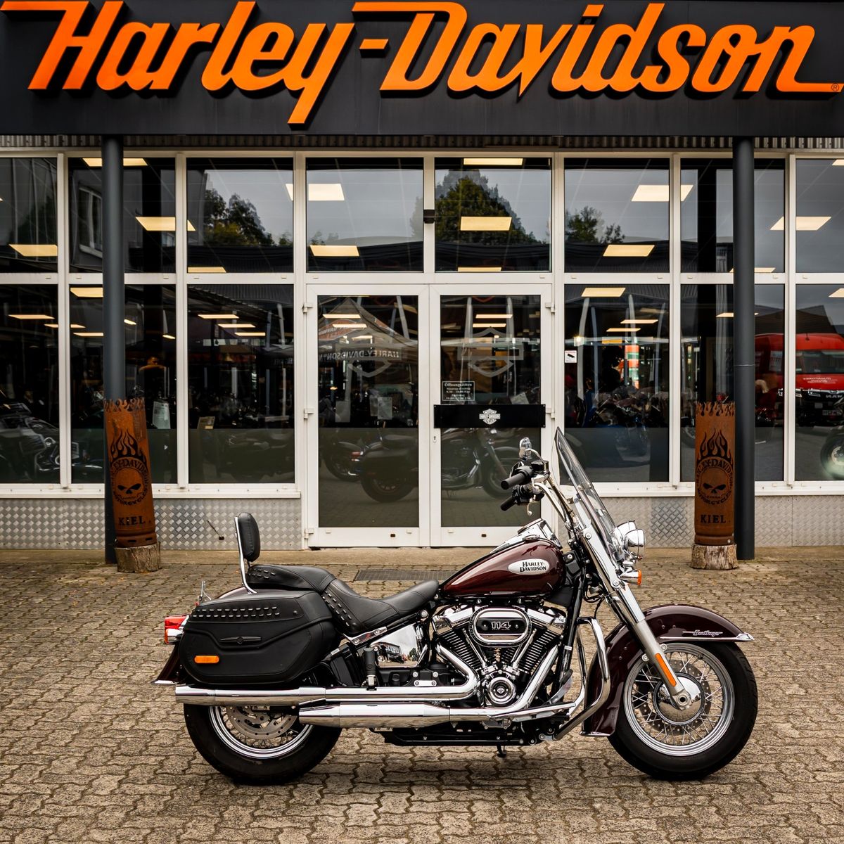 Fahrzeugabbildung Harley-Davidson Softail Heritage FLHCS 114 CUI -NEUWERTIG -