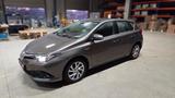 Toyota Auris Touring Sports Hybrid 1,8-l-VVT Comfor... - Toyota Auris von privat