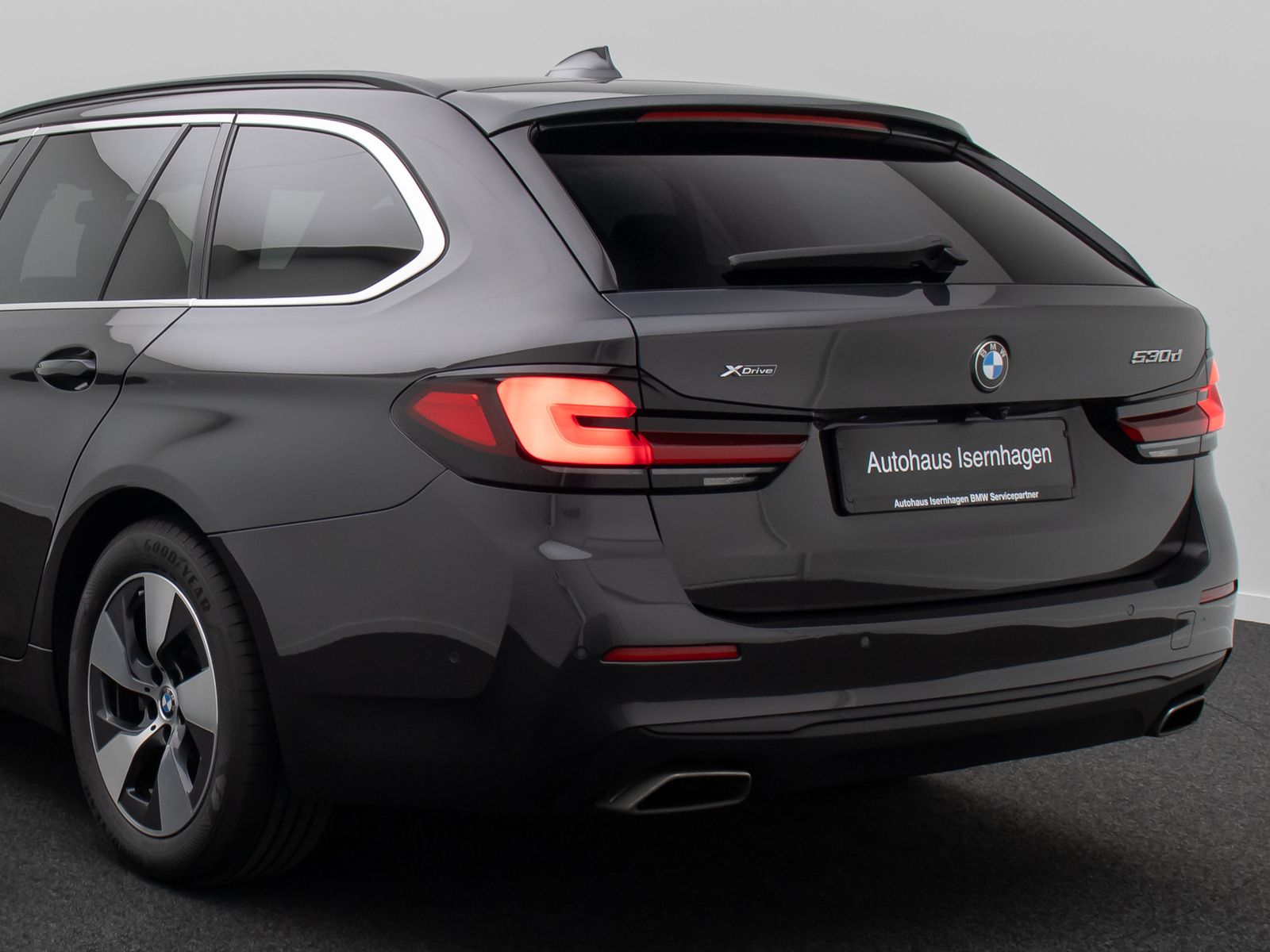 Fahrzeugabbildung BMW 530d xD ACC Alarm DAB Kamera 4xKlima Leder Sport
