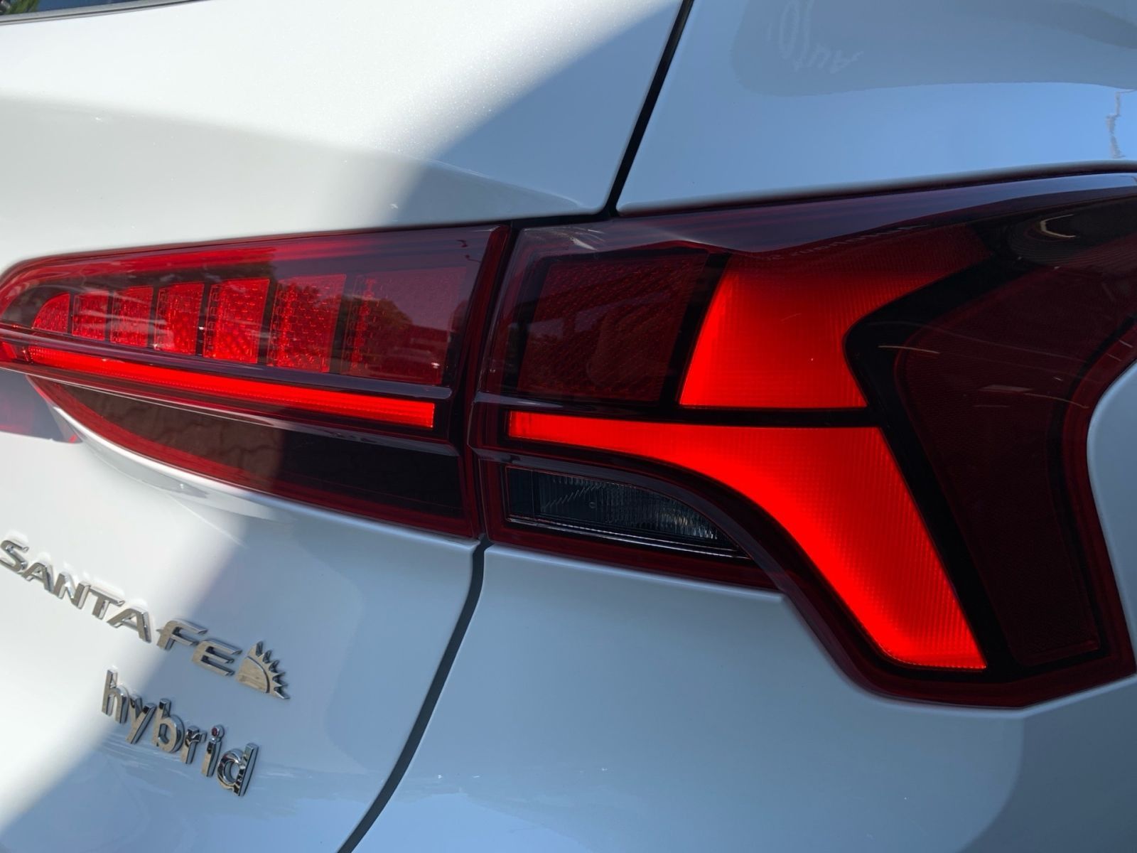 Fahrzeugabbildung Hyundai SANTA Fe 1.6 T-GDI Prime Hybrid SEVEN Pan.Dach
