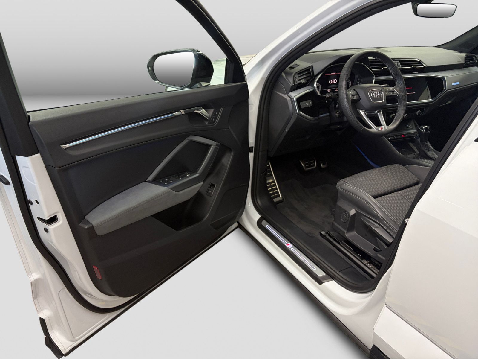 Audi Q3 Sportback 35 TFSI S line AHK Navi Carplay LED foto 14