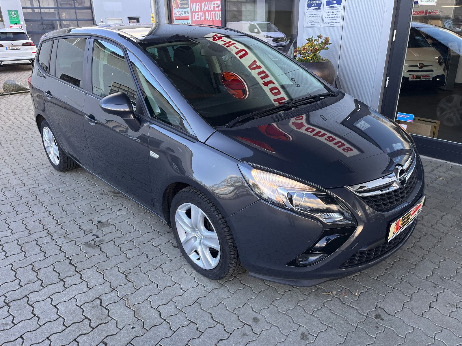 Fahrzeugabbildung Opel Zafira C Tourer Edition 7 Sitzer