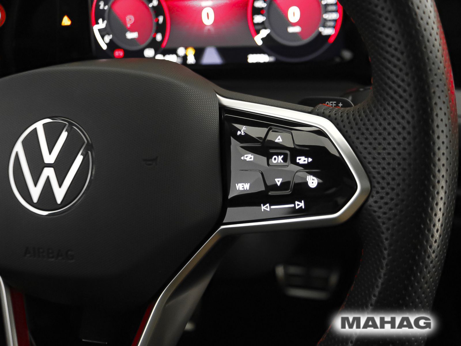 Volkswagen Golf VIII GTI Clubsport 2.0 TSI IQ.Light  Leder foto 23