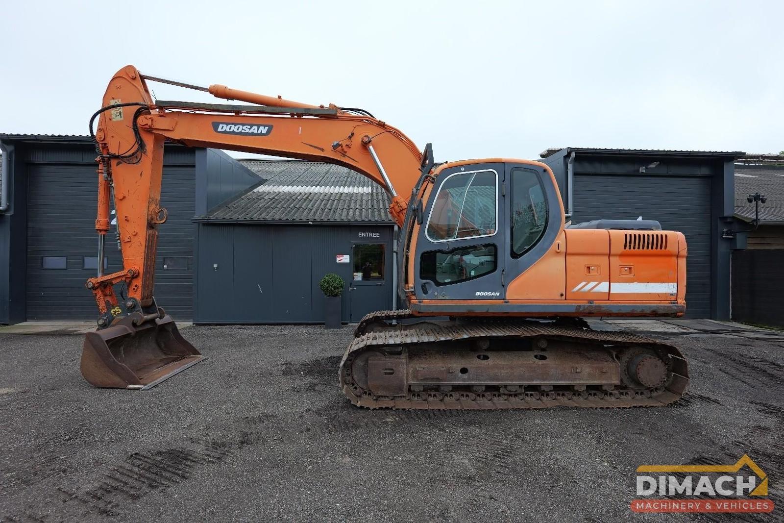 Doosan DX 180 LC Doosan 6-Zylinder - Mono-Ausleger 