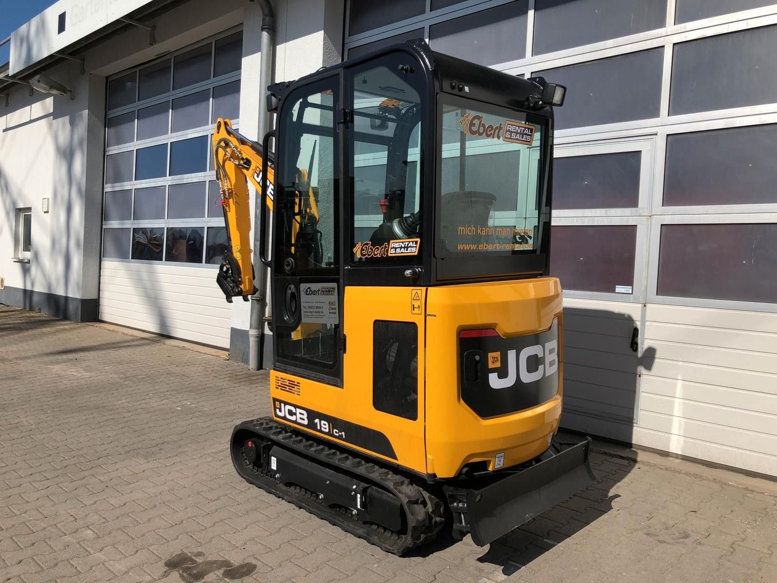 Fahrzeugabbildung JCB 19C-1 / 10h 2023 / Löffelpaket / Schnellwechsler