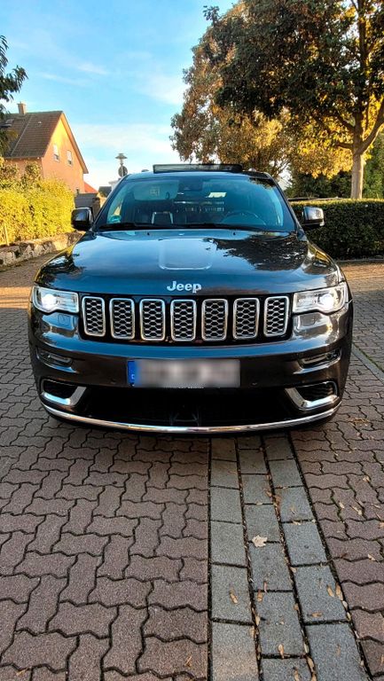 Image of Jeep Grand Cherokee