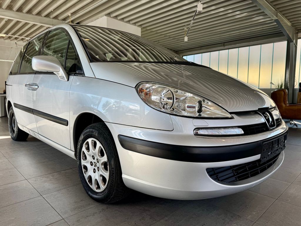Peugeot 807