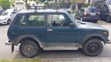 Lada Niva 1.7i Only Only - Lada Niva mit Benzin-Antrieb: Allradantrieb, Geländewagen, 1.7