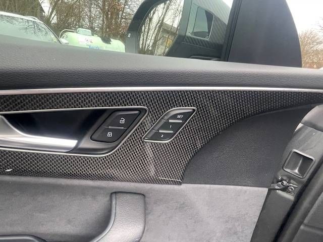 Fahrzeugabbildung Audi SQ8 AT//AHK, Standheizg.,Matrixlicht,Pano,RFK, P