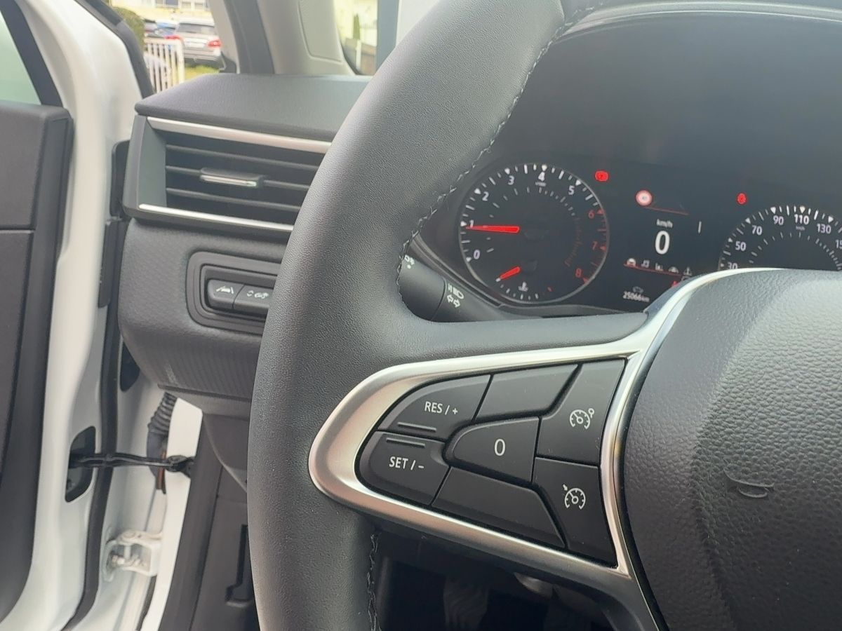 Fahrzeugabbildung Renault Clio ZEN TCe 90 7" Touch EPH SHZ