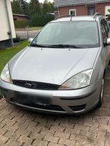 Ford Focus 1.6 Benziner Kombi - Ford Focus aus 2003: Kombi