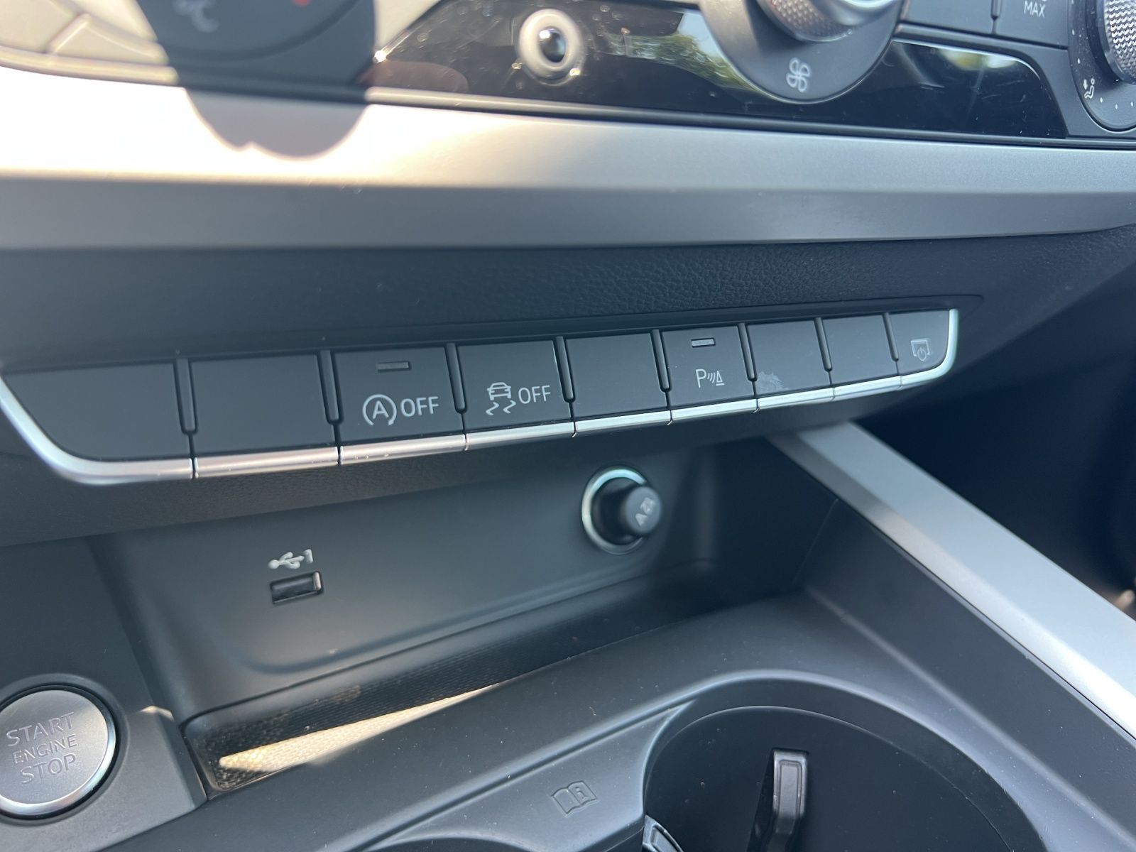A4 Avant 2.0 TDI S-tronic*LED*AHK*ACC*Navi