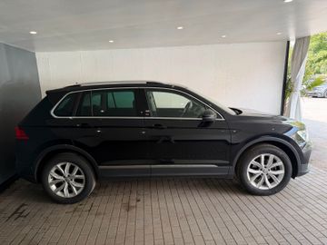 Volkswagen Tiguan - 8
