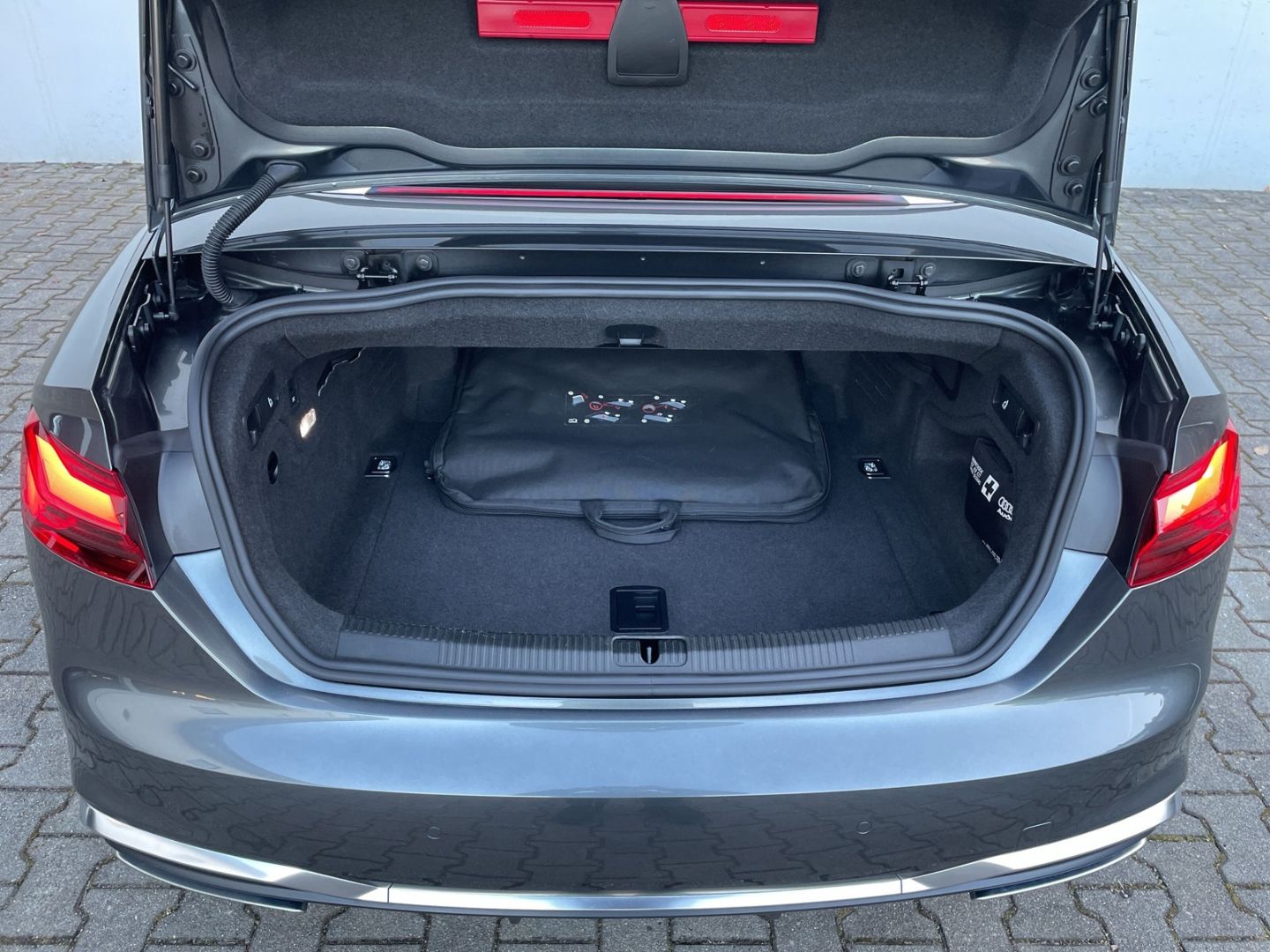 A5 40 Cabrio 2.0TDI quattro S line Kamera/Matrix