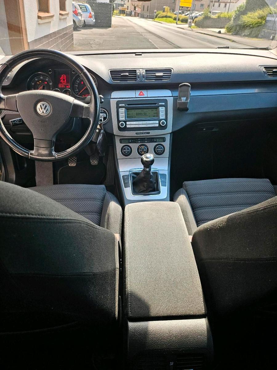 Volkswagen Passat 2007 — engine 150 HP (110kW)
