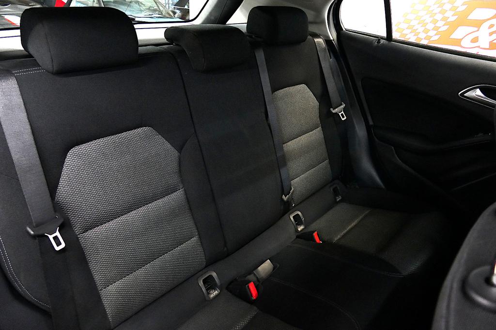 Mercedes-Benz GLA 180