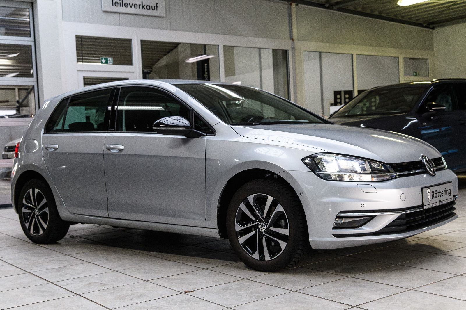 Fahrzeugabbildung Volkswagen Golf VII Lim. IQ.DRIVE