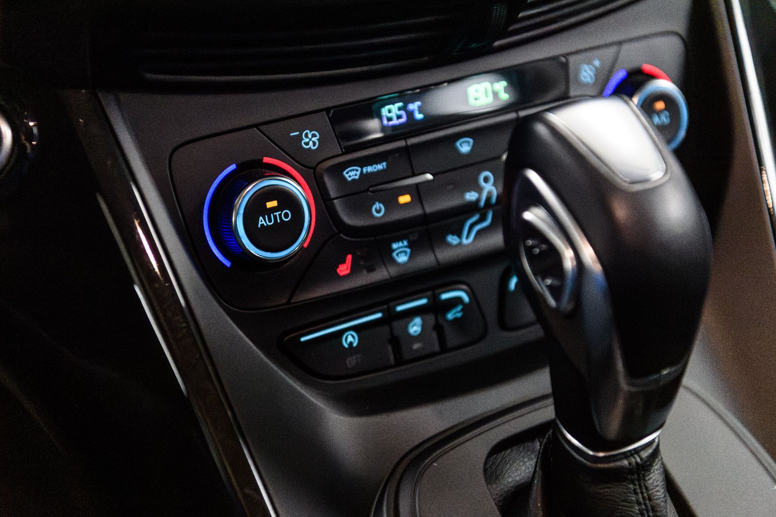 Fahrzeugabbildung Ford Kuga Titanium 260,- ohne Anzahlung