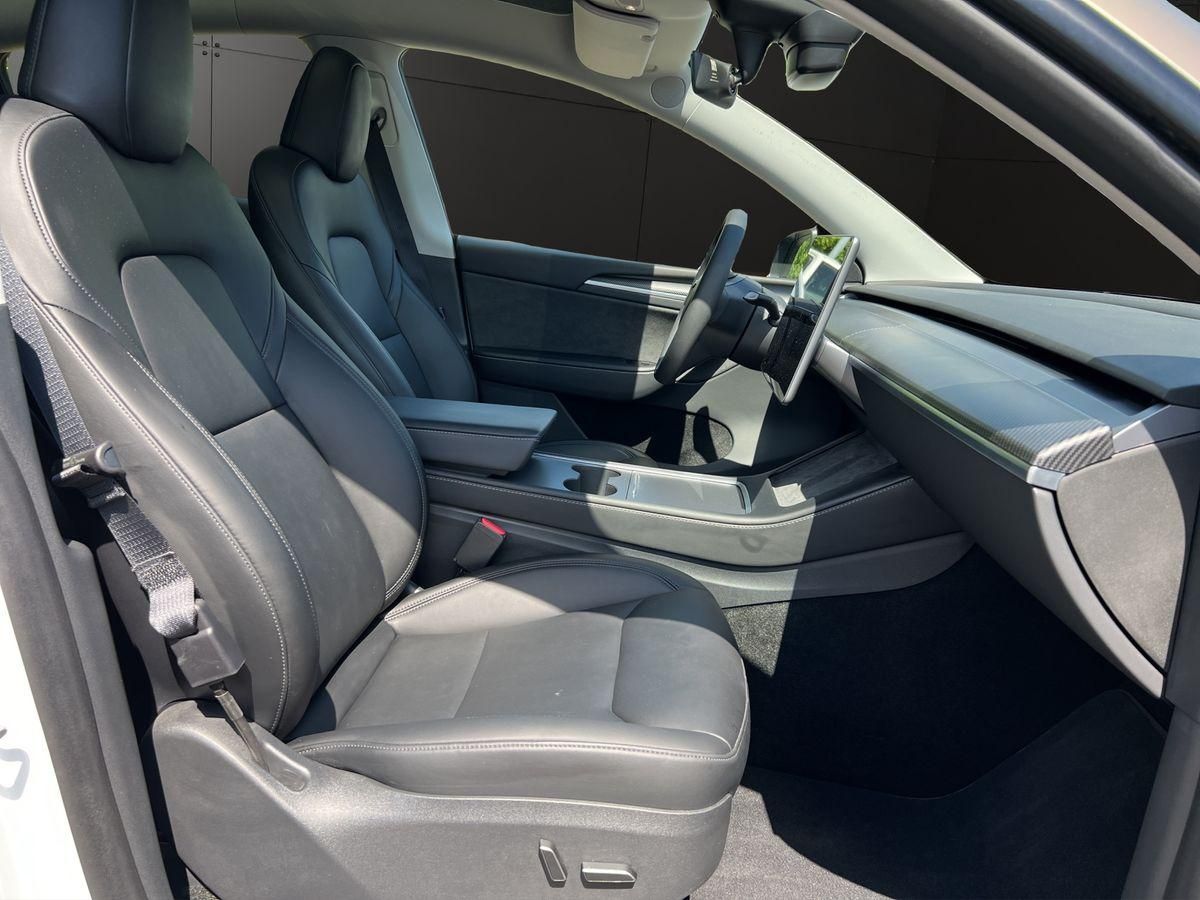 Model Y Long Range AWD NAVI ACC PANO 21"