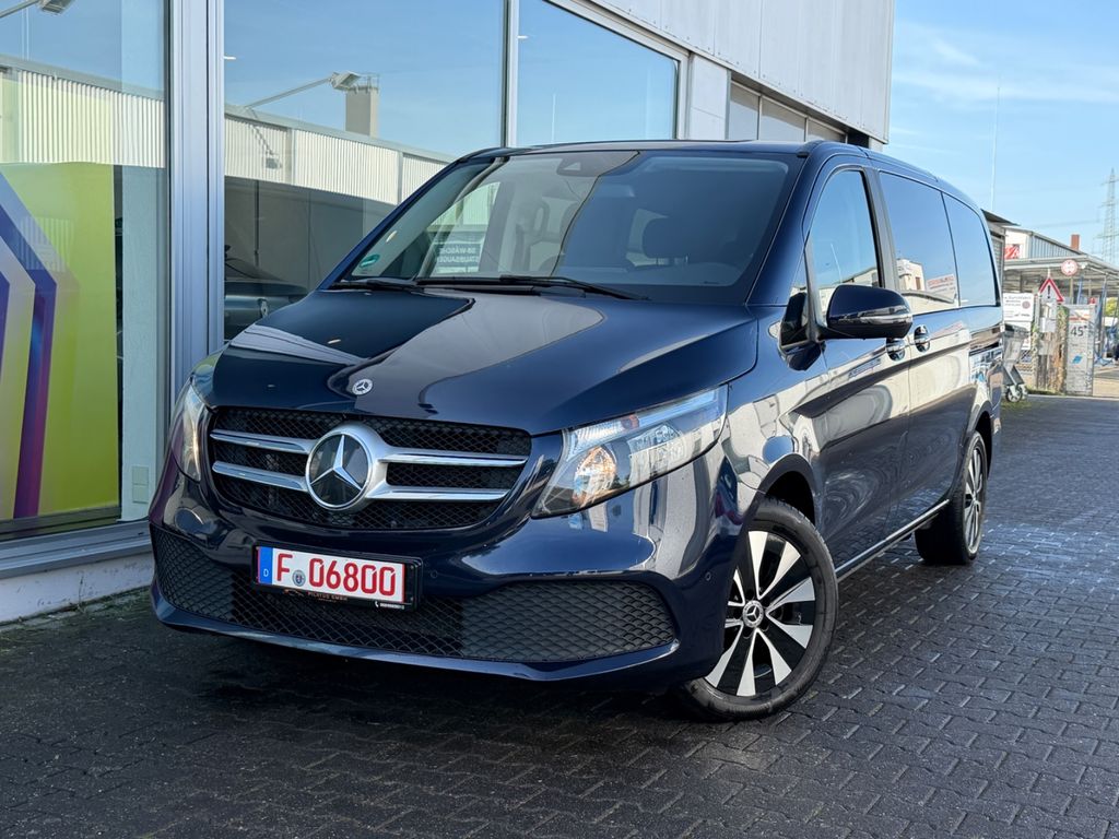 Image of Mercedes-Benz V 220