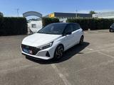 Hyundai i20 1.0 T-GDI 48V-Hybrid Intro Navi / Bose / LED - Hyundai i20 48V Gebrauchtwagen
