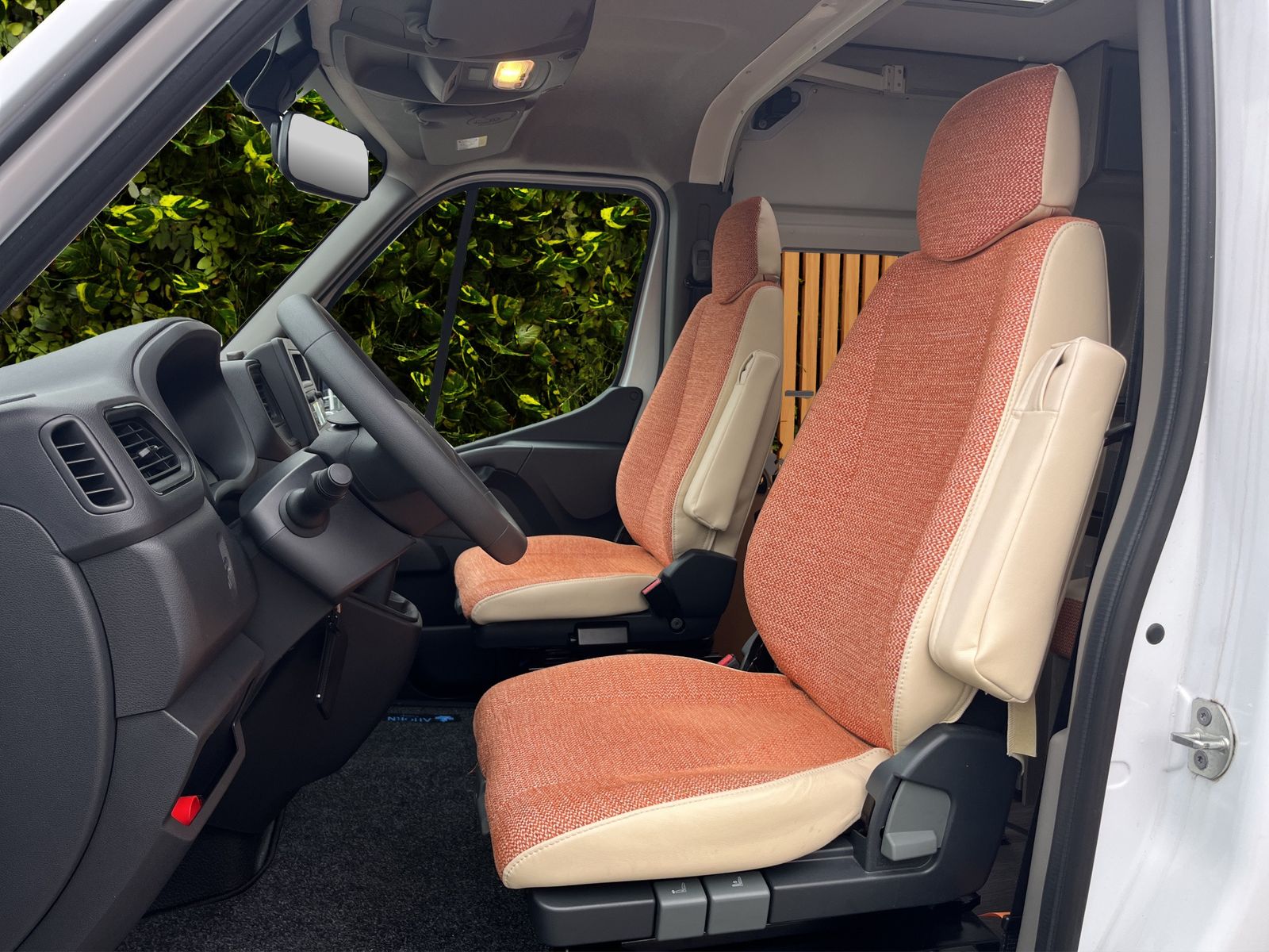 Fahrzeugabbildung Renault Ahorn Ahorn Van 620*2.3 BLUE*Solar*Markise*Alu**