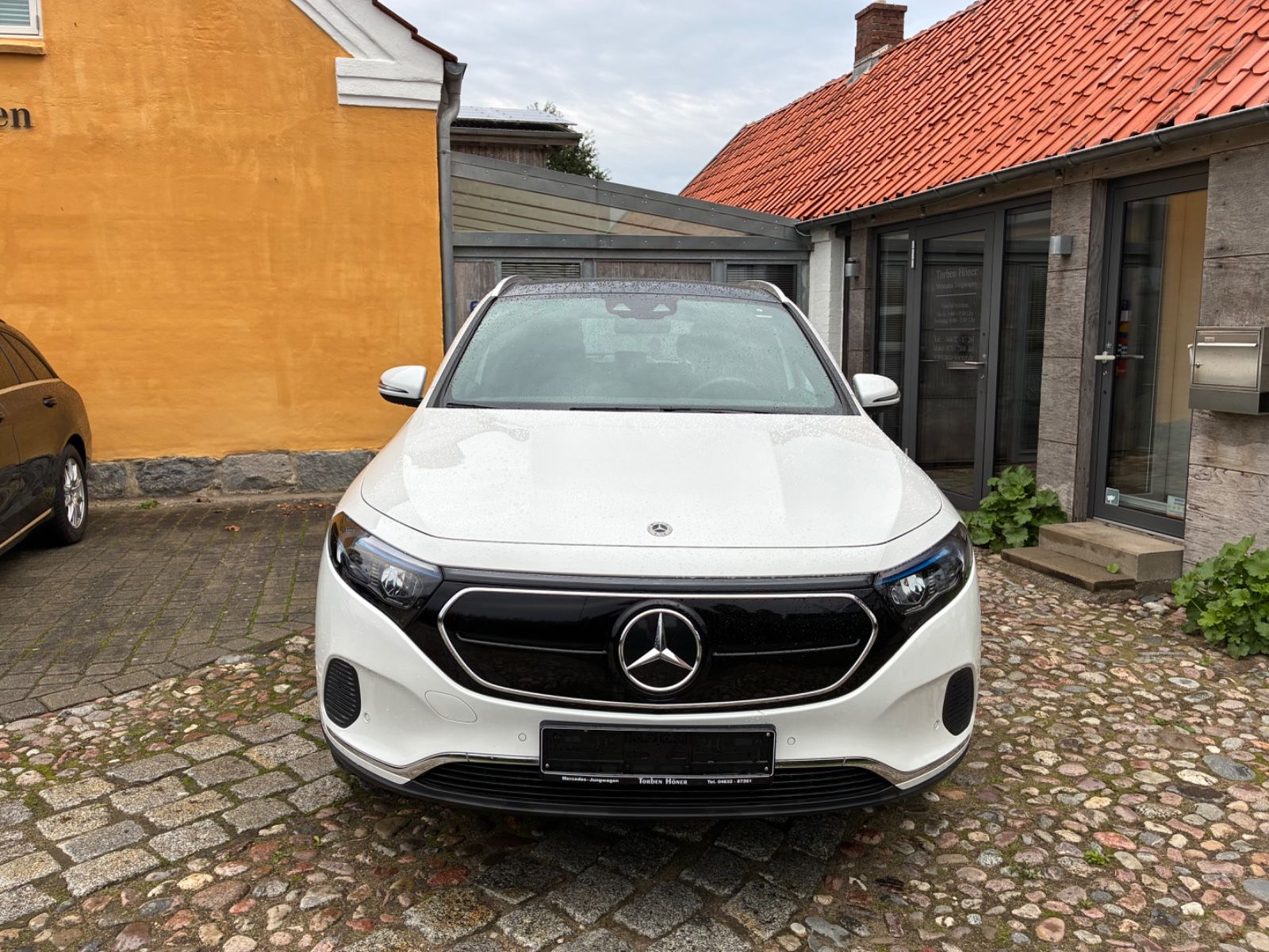Mercedes-Benz EQA 250+ PanoramaSD,LED,M-BUX,HeadUp,AHK, imagem 2