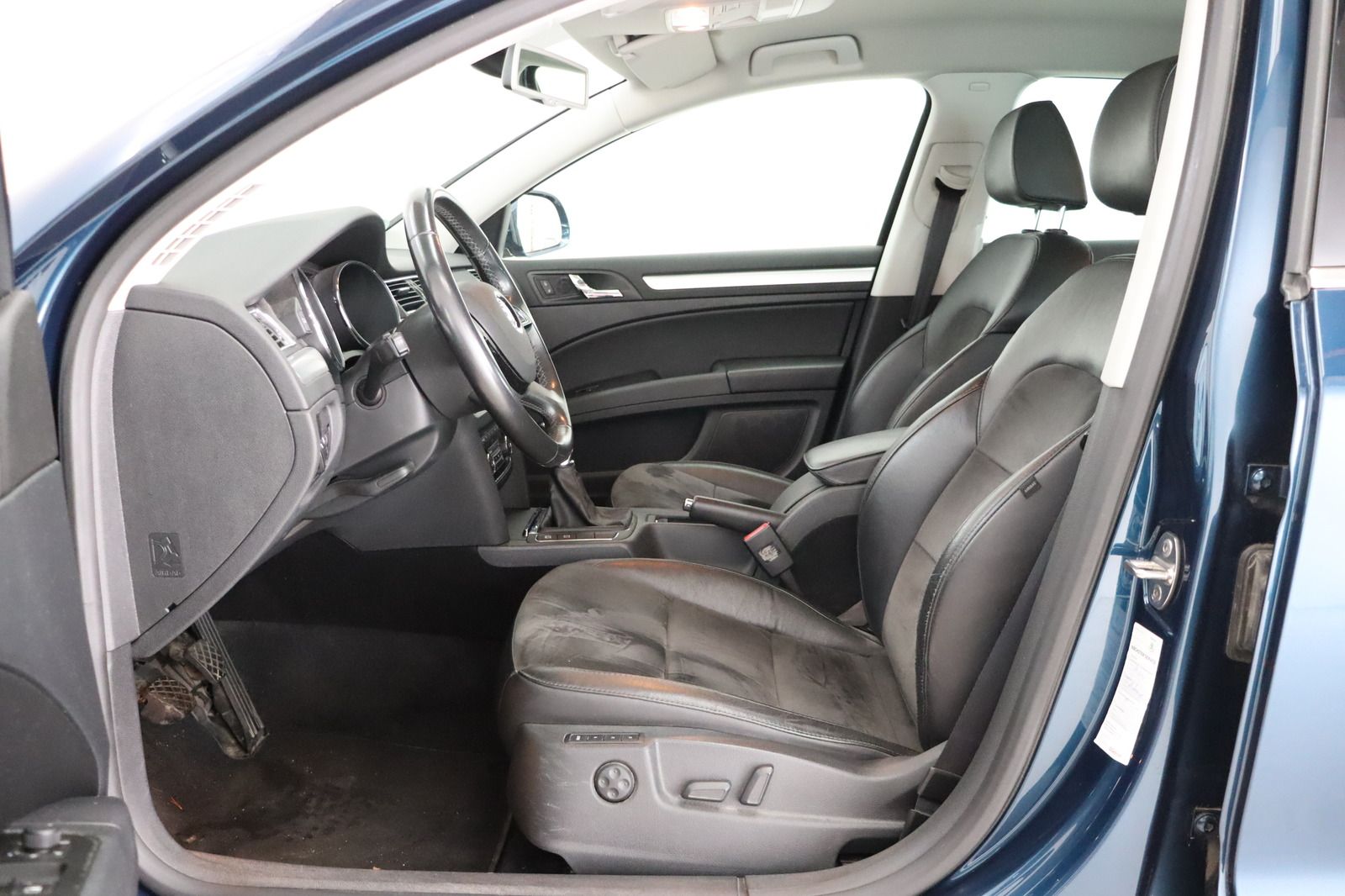 Fahrzeugabbildung SKODA Superb * Memory * Alcantara * PDC