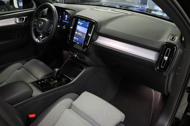 Fahrzeugabbildung Volvo XC 40 XC40 Plus Dark AWD|H/K|AHK|LED|KAMERA|
