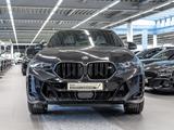 BMW X6 M60i xDrive M Sport PANO RFK NAVI LED DAB LM - scheckheftgepflegte BMW X6 M60