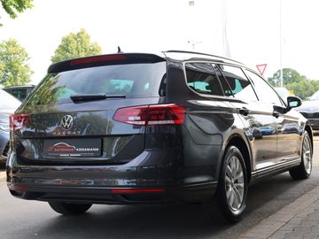 Volkswagen Passat Variant - 11