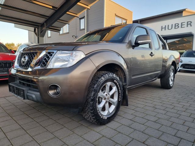 Nissan Navara 2.5 dCi 4x4  Klimaautomatik SHZ Alu AHK