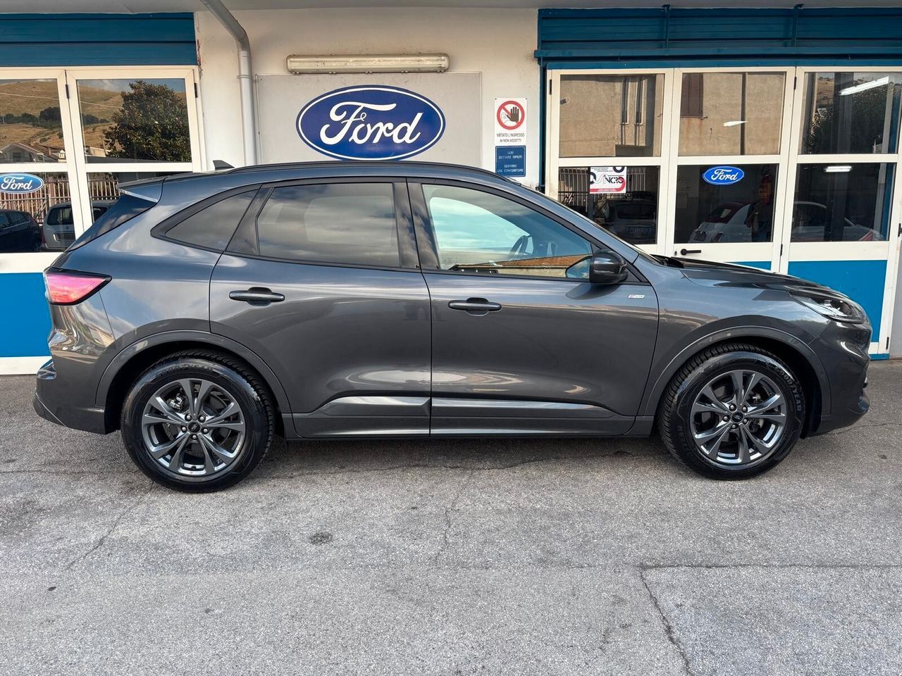 Other Ford Kuga 2.0 EcoBlue 120 CV aut. 2WD ST-Line imagem 2