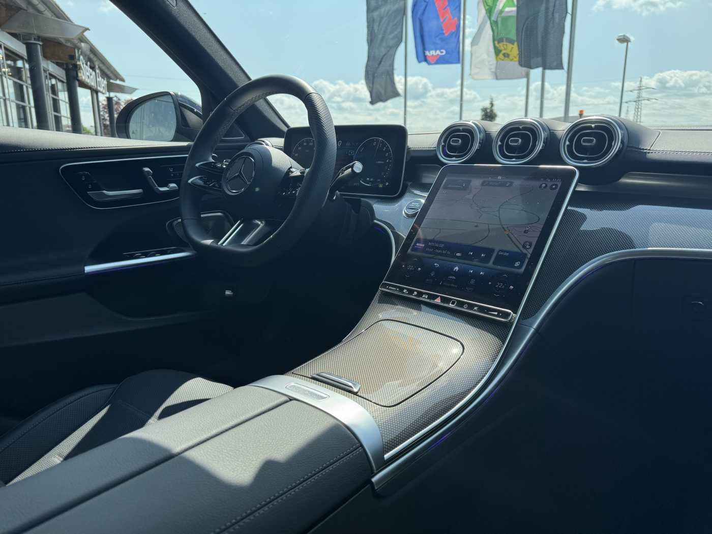 Fahrzeugabbildung Mercedes-Benz C 300de AMG+Pano+Burm+HUD+360+Digital+VOLL