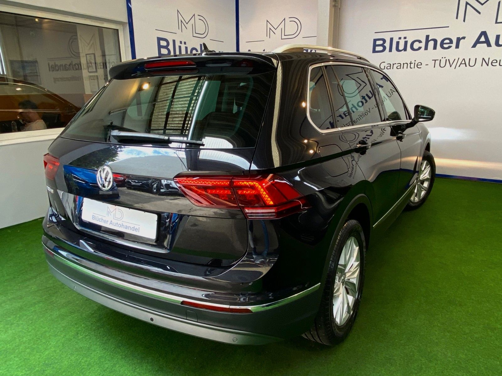 Volkswagen Tiguan Highline BMT 4 4Motion Automatik LED Navi foto 5