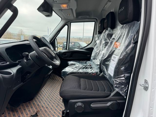 Fahrzeugabbildung Iveco Daily 70C21