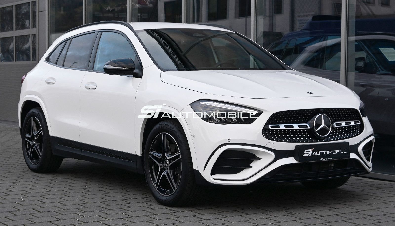 Fahrzeugabbildung Mercedes-Benz GLA 220 d 4Mat. AMG °ACC°AHK°360°MEMORY°KEYLESS°