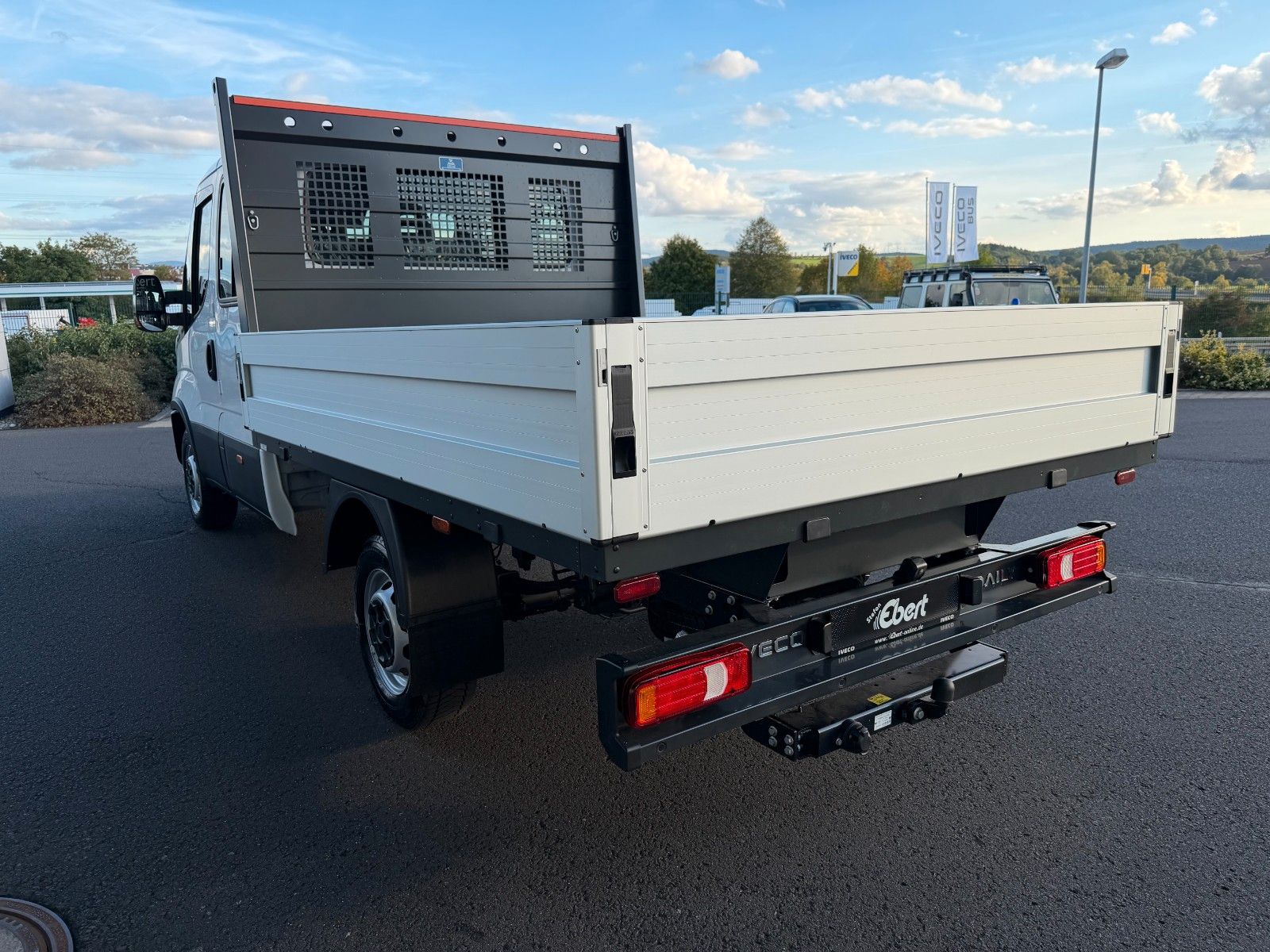 Fahrzeugabbildung Iveco Daily 35S14 Doka, Pritsche, Klima, AHK