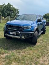 Ford Raptor - blaue Ford Raptor