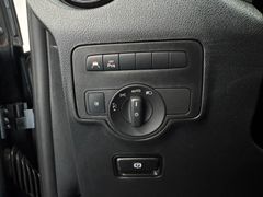 MERCEDES-BENZ Vito Tourer 119 CDI Ed. EL*LED*LEDER*RFK*SHZ*AHK MERCEDES-BENZ Vito Tourer 119 CDI Ed. EL*LED*LEDER*RFK*SHZ*AHK