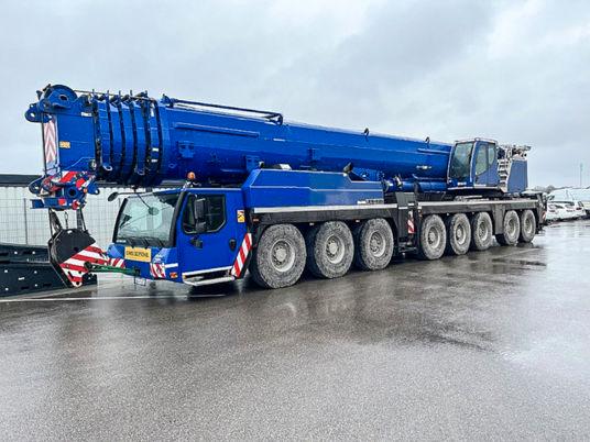 Liebherr LTM 1450-8.1