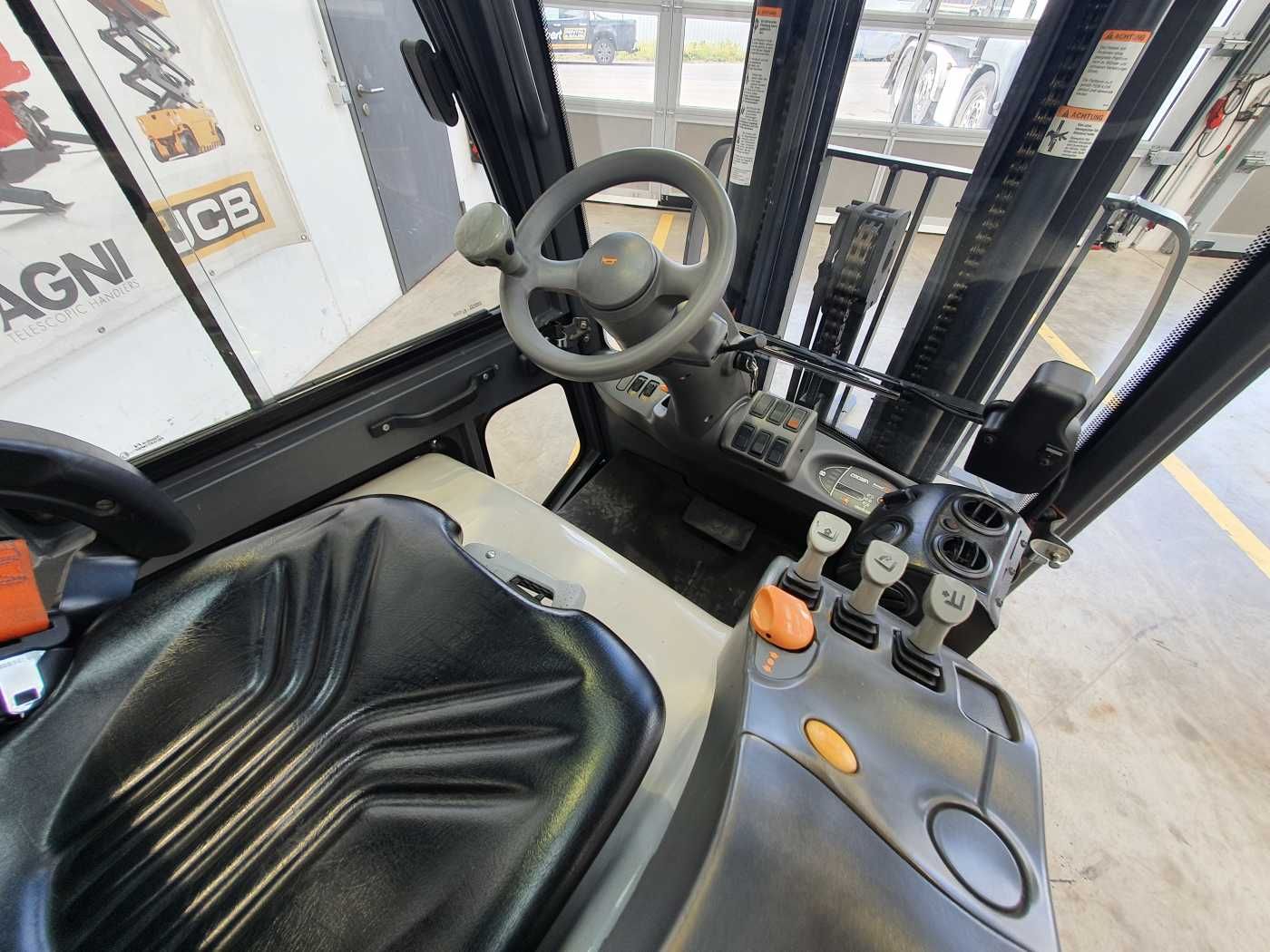 Fahrzeugabbildung Andere Crown SCT6020-1.3 /Triplex: 4.30m /Batterie 2020