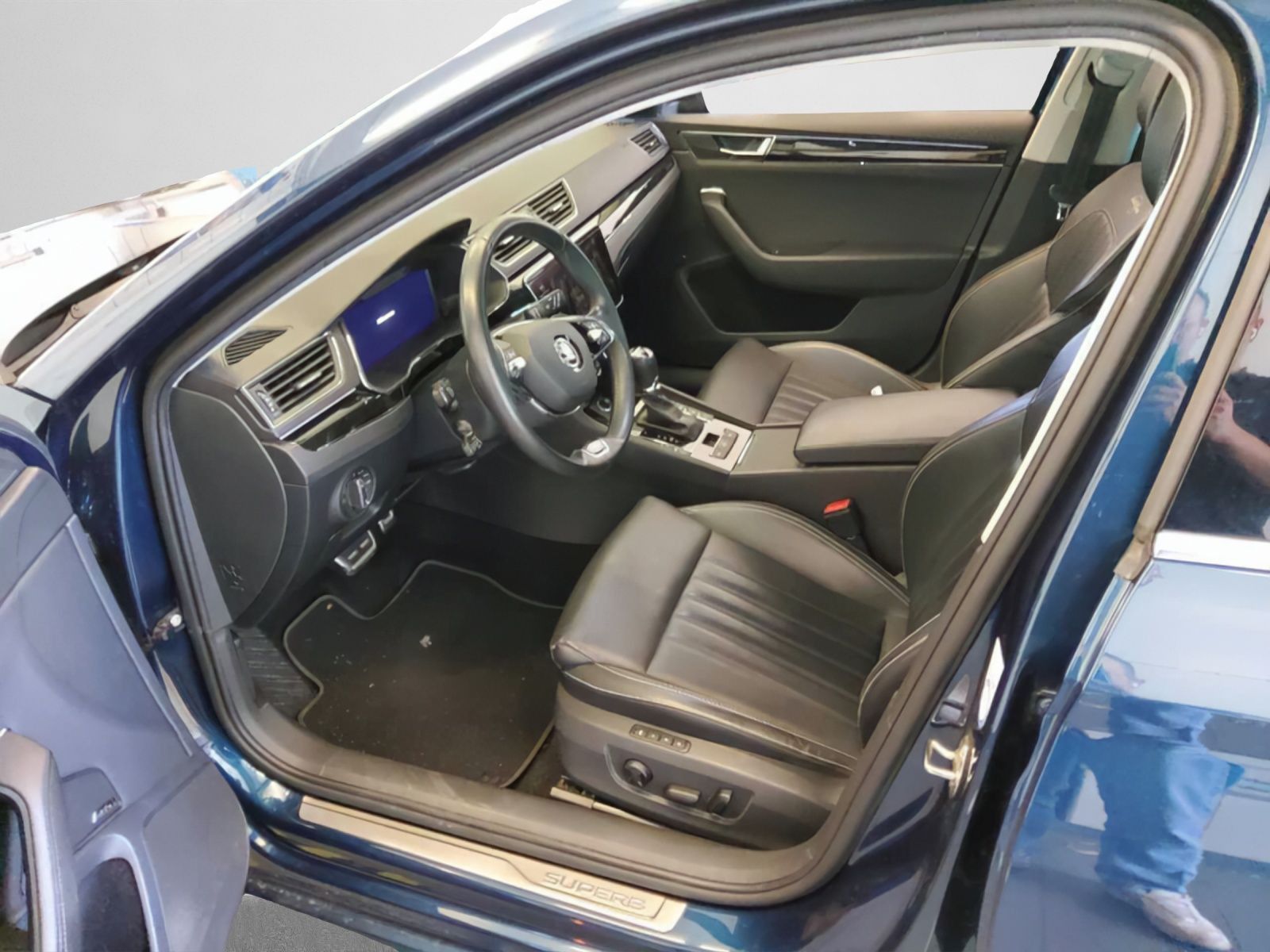 Skoda Superb - Bild 4