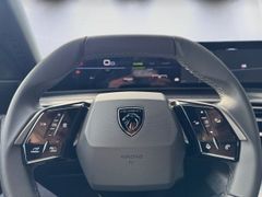 PEUGEOT 3008 Neuer Allure HYBRID 136 e-DSC Navi 19