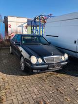 Mercedes-Benz Mercedes W210 E200 - gebrauchte Mercedes-Benz E 200 aus dem Jahr 2001